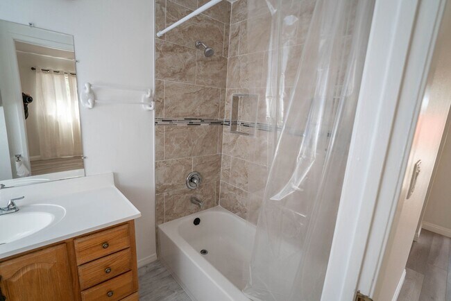 Building Photo - COMING SOON! Spacious 4-Bedroom + Office Home on a Cul-de-Sac in Panorama City!