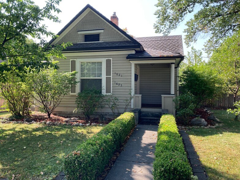 Primary Photo - 1621 W Hays St
