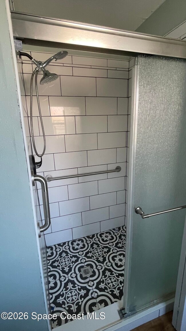 Building Photo - 2555 Street Pauls Dr