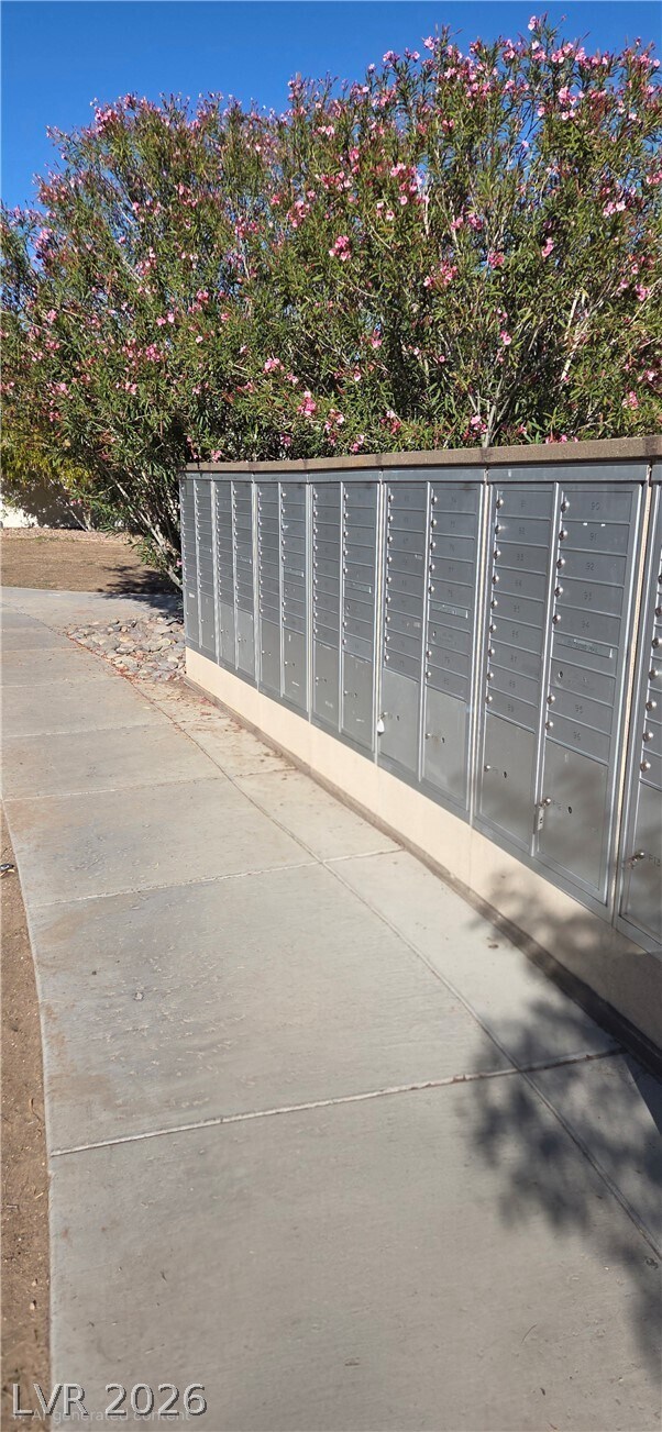 Building Photo - 346 Seine Way