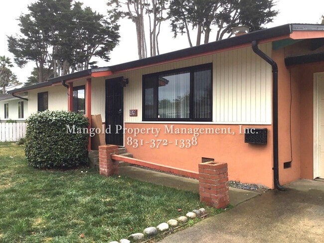 Primary Photo - Charming 3-Bed, 1.5-Bath Home with Back Ya...