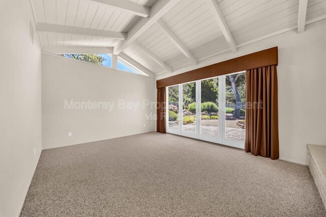 Building Photo - 10160 Sunstar Rd