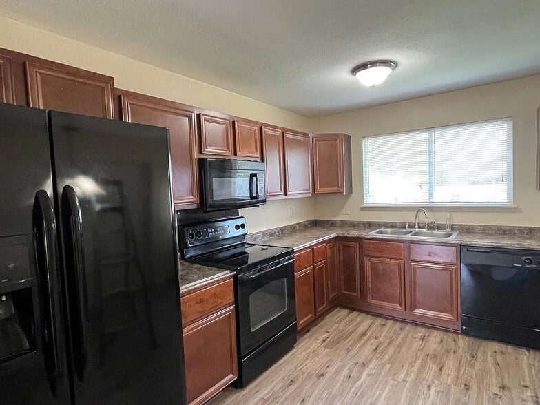 Building Photo - 11414 Cedar Corral Dr