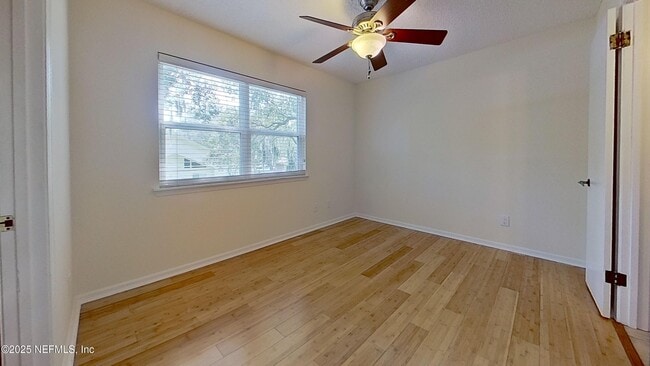 Building Photo - 1115 Hamlet Ct