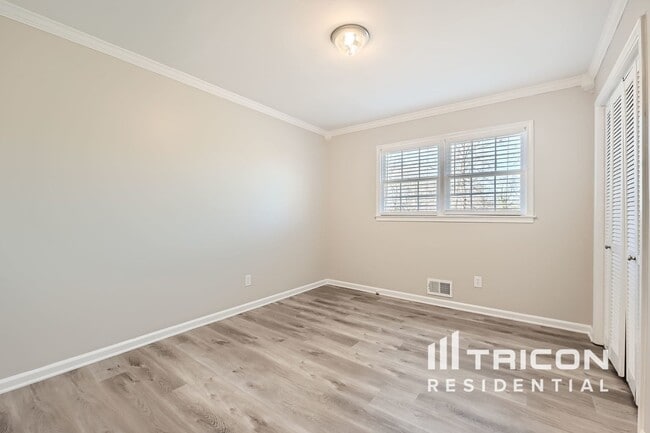 Building Photo - 5336 Orchard Pl