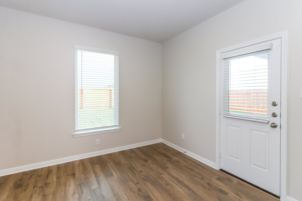 Building Photo - 404 San Miguel Crk Dr