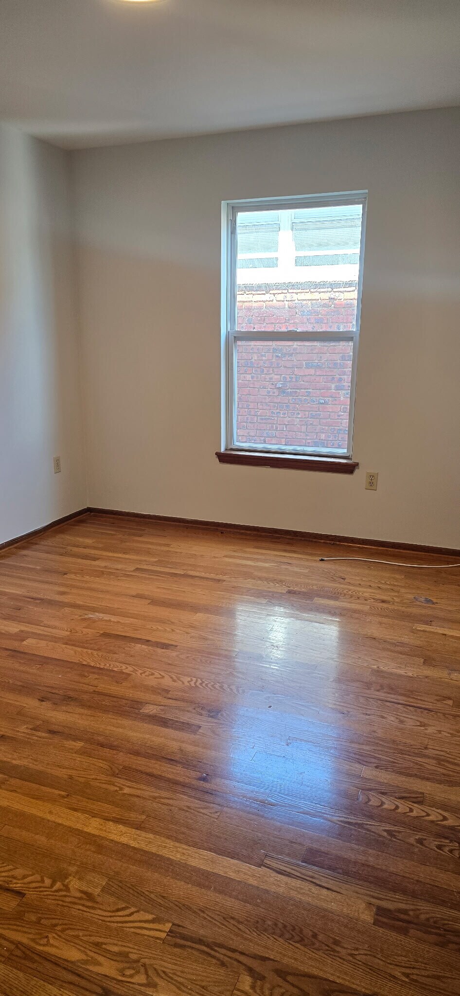 Building Photo - 921 Jackson Ave