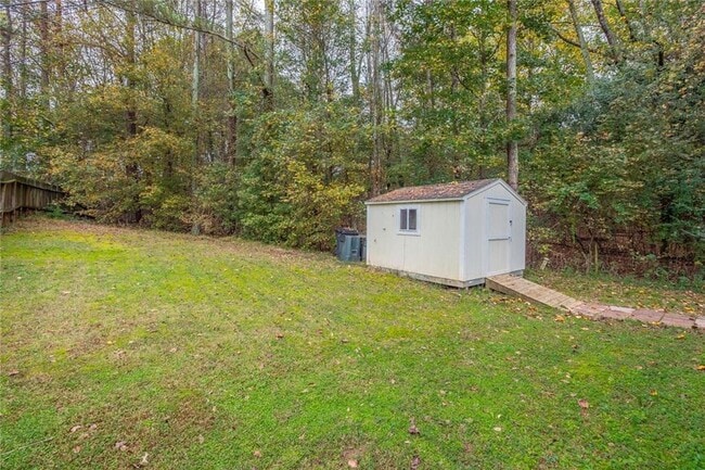 Building Photo - 702 River Rock Psge