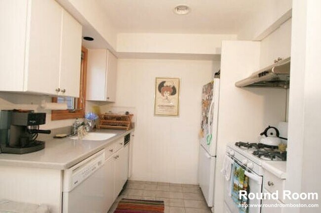 Building Photo - 17 Fresh Pond Pky