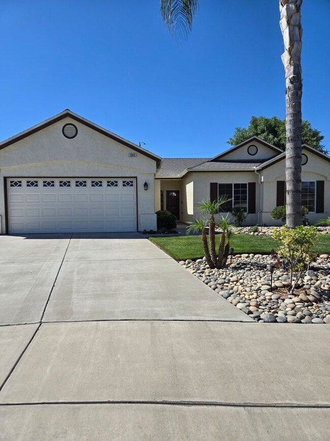 Primary Photo - Beautiful 3 bedroom!