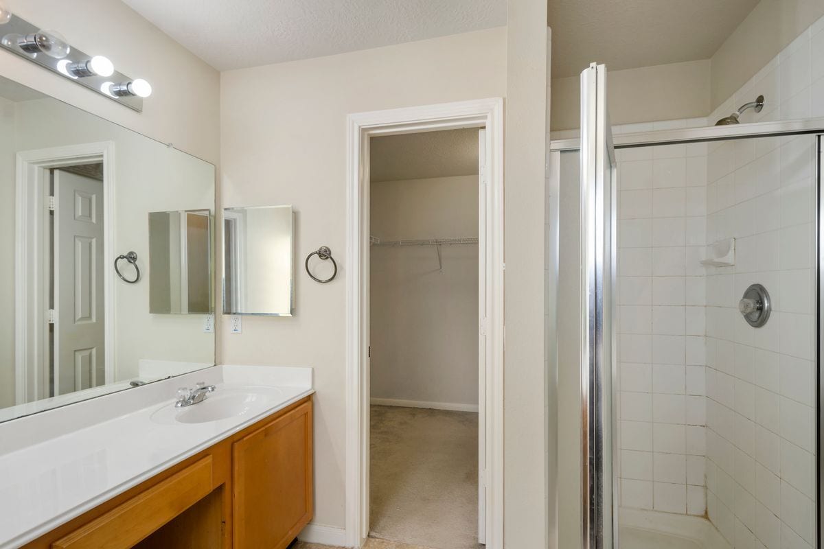 Building Photo - 15423 Brock Creek Way