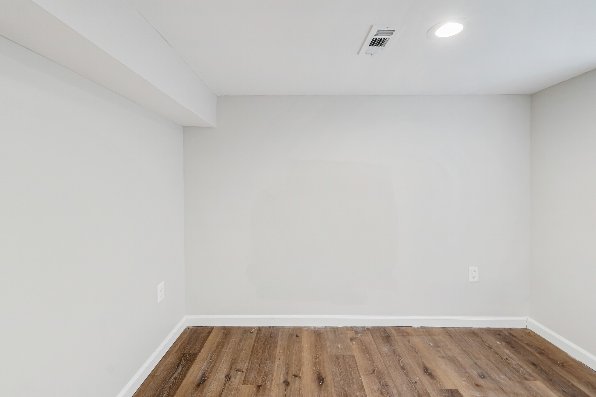 Building Photo - 1340 Pontiac Ave