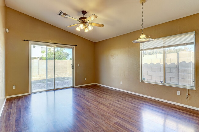 Building Photo - 12060 W Dahlia Dr