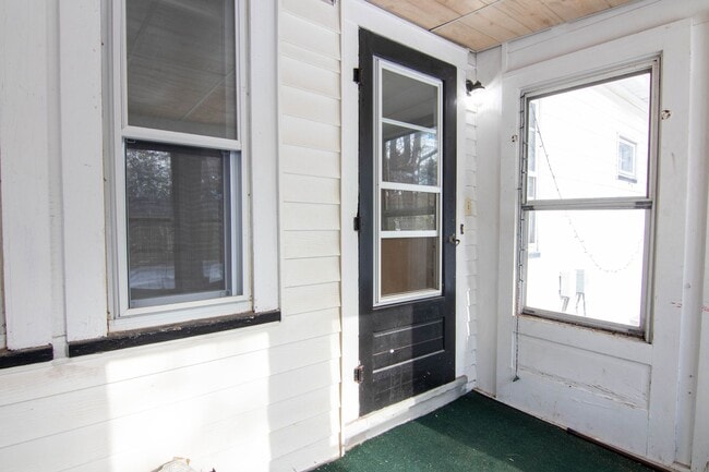 Building Photo - Garden Dr 1500-1502 MLR