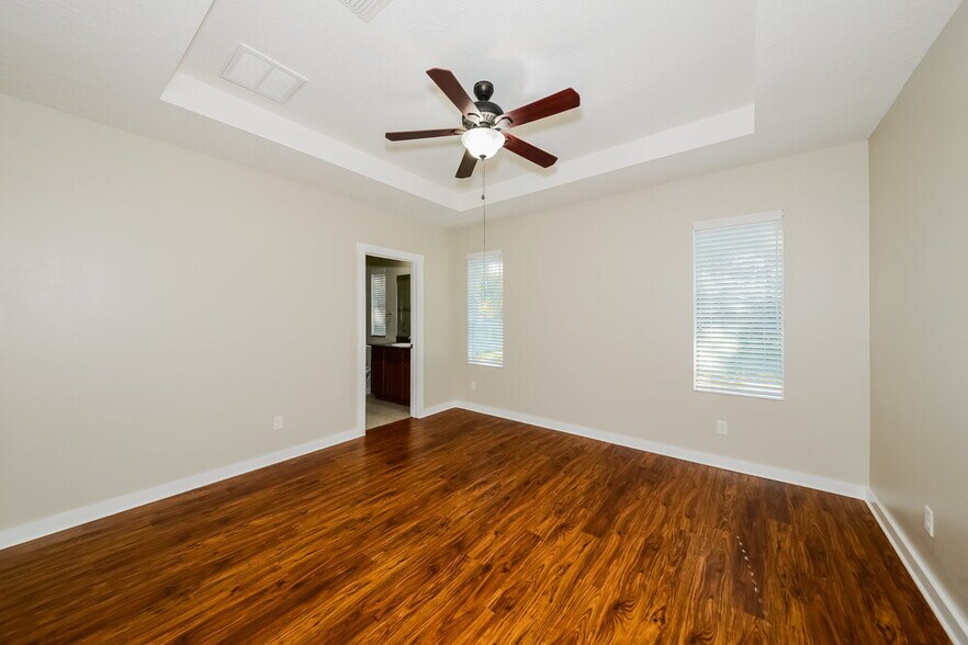 Building Photo - 11826 Forest Park Cir
