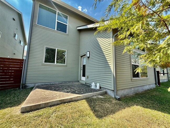 Building Photo - 301 W Stassney Ln