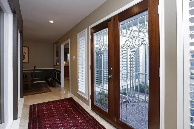 Building Photo - 11314 Piping Rock Dr