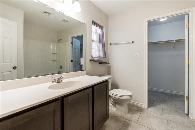 Building Photo - 525 Military Dr