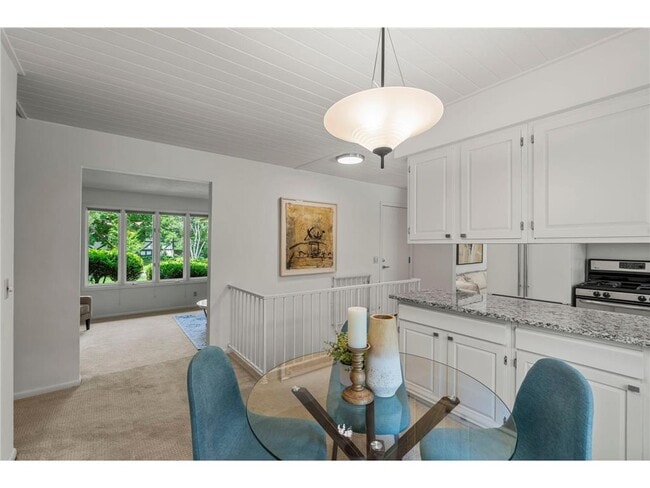 Building Photo - 14641 Crestview Ln