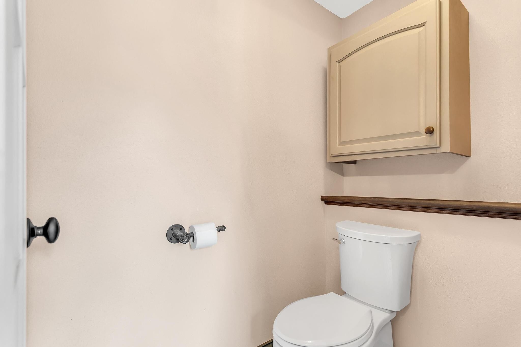 Building Photo - 1688 Overhill Rd