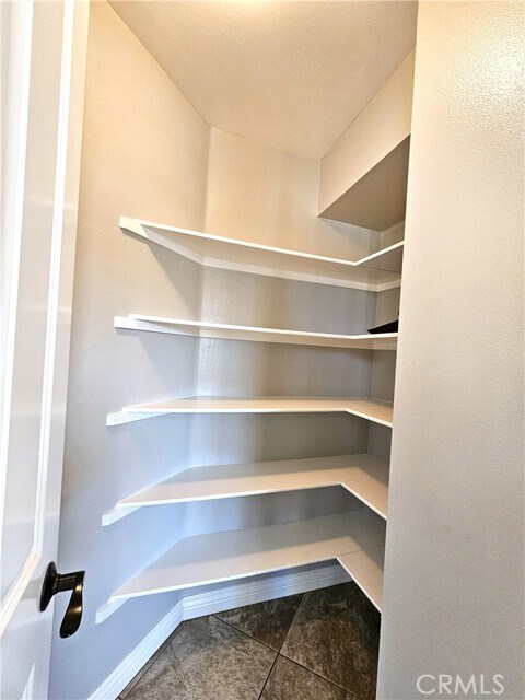 Building Photo - 2938 S Buena Vista Ave