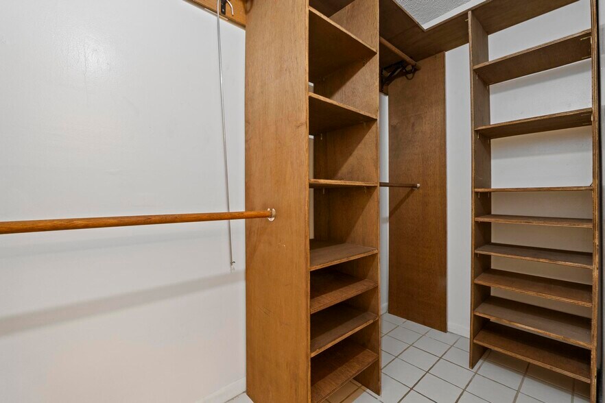 Building Photo - 4651 NW 90th Ave
