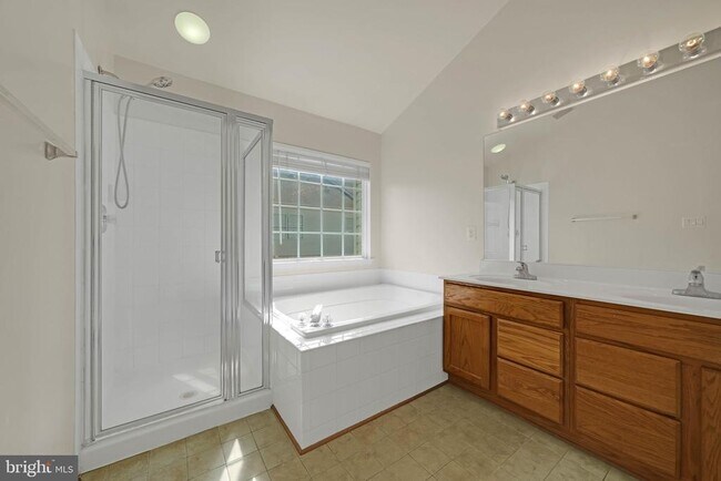 Building Photo - 2605 Tarleton Corner Dr