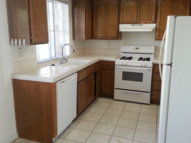 Building Photo - 168 Manhattan Ave