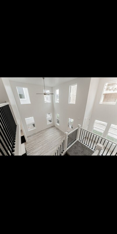 Building Photo - 4002 W State St