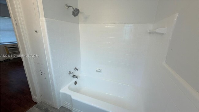 Building Photo - 808 84th St