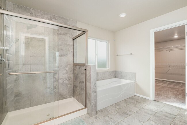 Building Photo - Spacious 5 bed 3 bath home in Puyallup