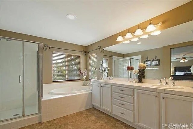 Building Photo - 32849 Northshire Cir