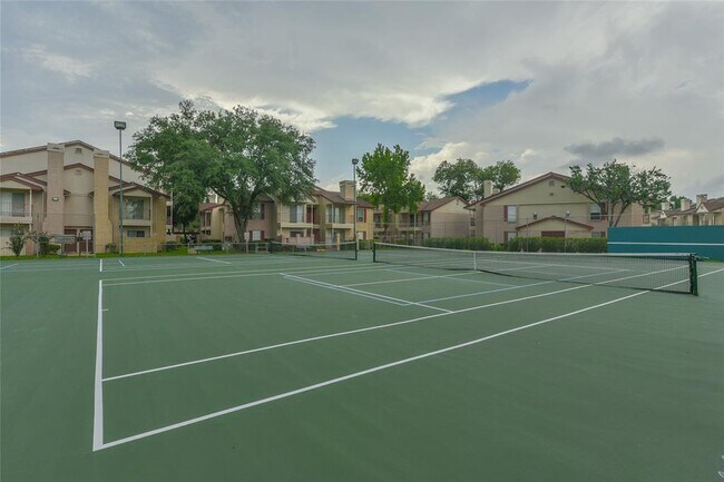 Building Photo - 2120 El Paseo St