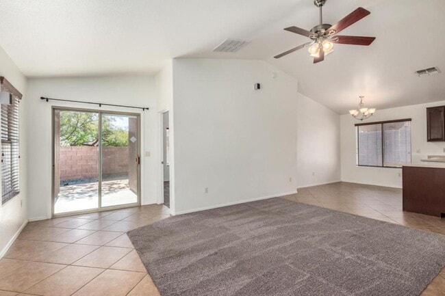 Building Photo - 13296 E Coyote Well Dr