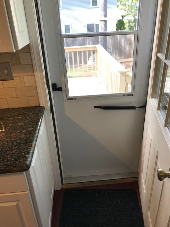 Building Photo - 16 Bowstring Way