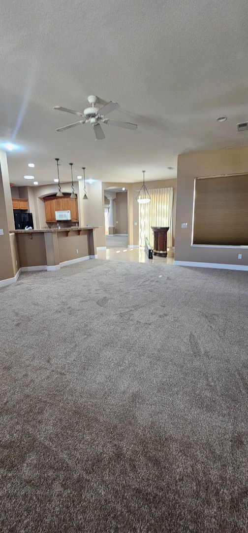Building Photo - 5 Bed 4 bath 3 car garage Southwest Vistas FOR RENT