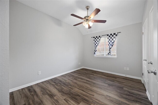 Building Photo - 3628 Hawk Ridge St