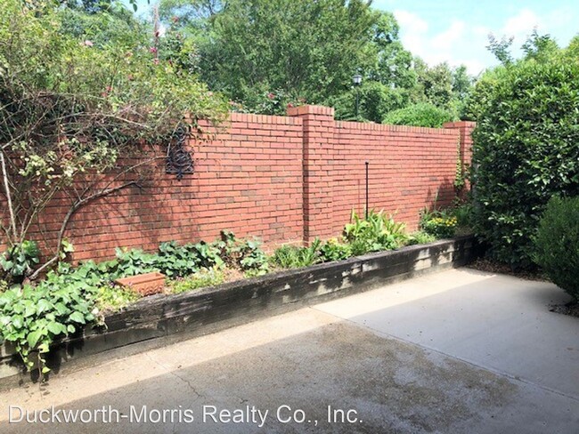 Building Photo - 3 br, 2 bath House - 20 Highland Manor