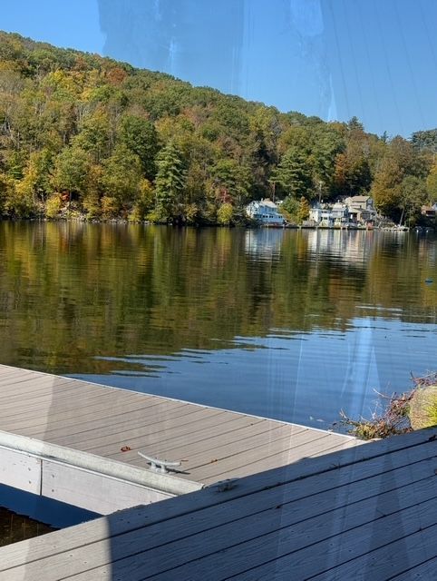 Building Photo - 880 W Wakefield Blvd