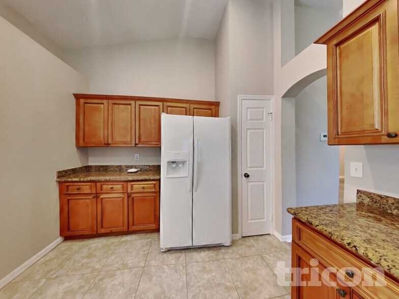 Building Photo - 1614 Sand Hollow Ln