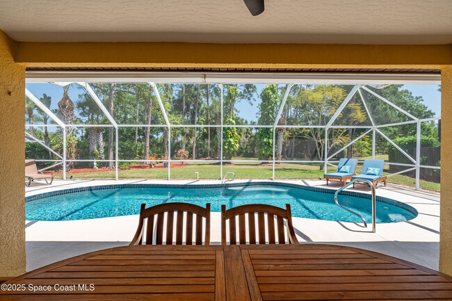 Building Photo - 3789 Peacock Dr