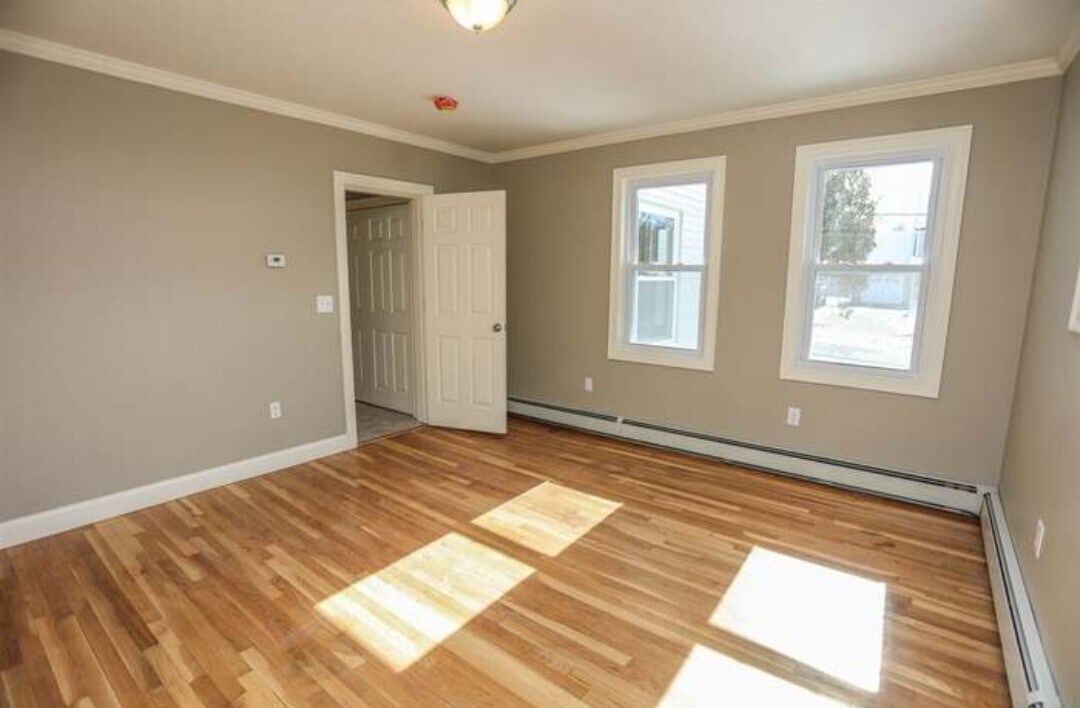 Building Photo - 1142 Cilley Rd