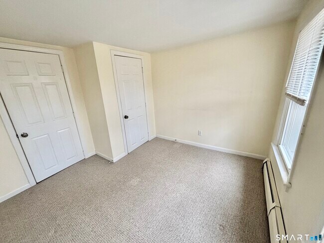 Building Photo - 61 Scotland Ave