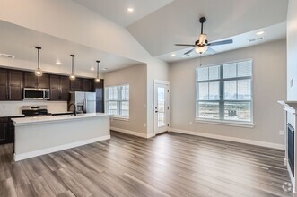 Building Photo - BRAND NEW 2 BED/2 BATH LUXURY APARTMENT WI...