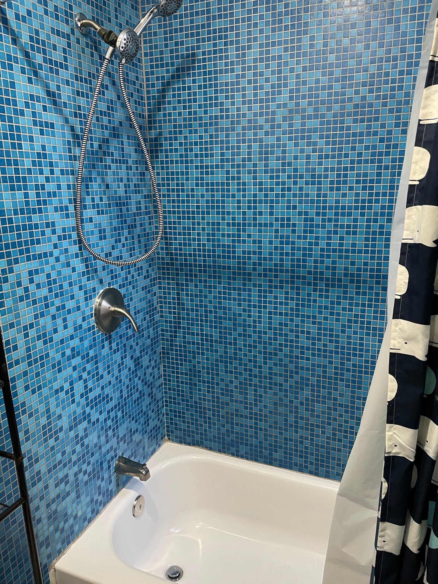 bathroom - 2013 N College Ave