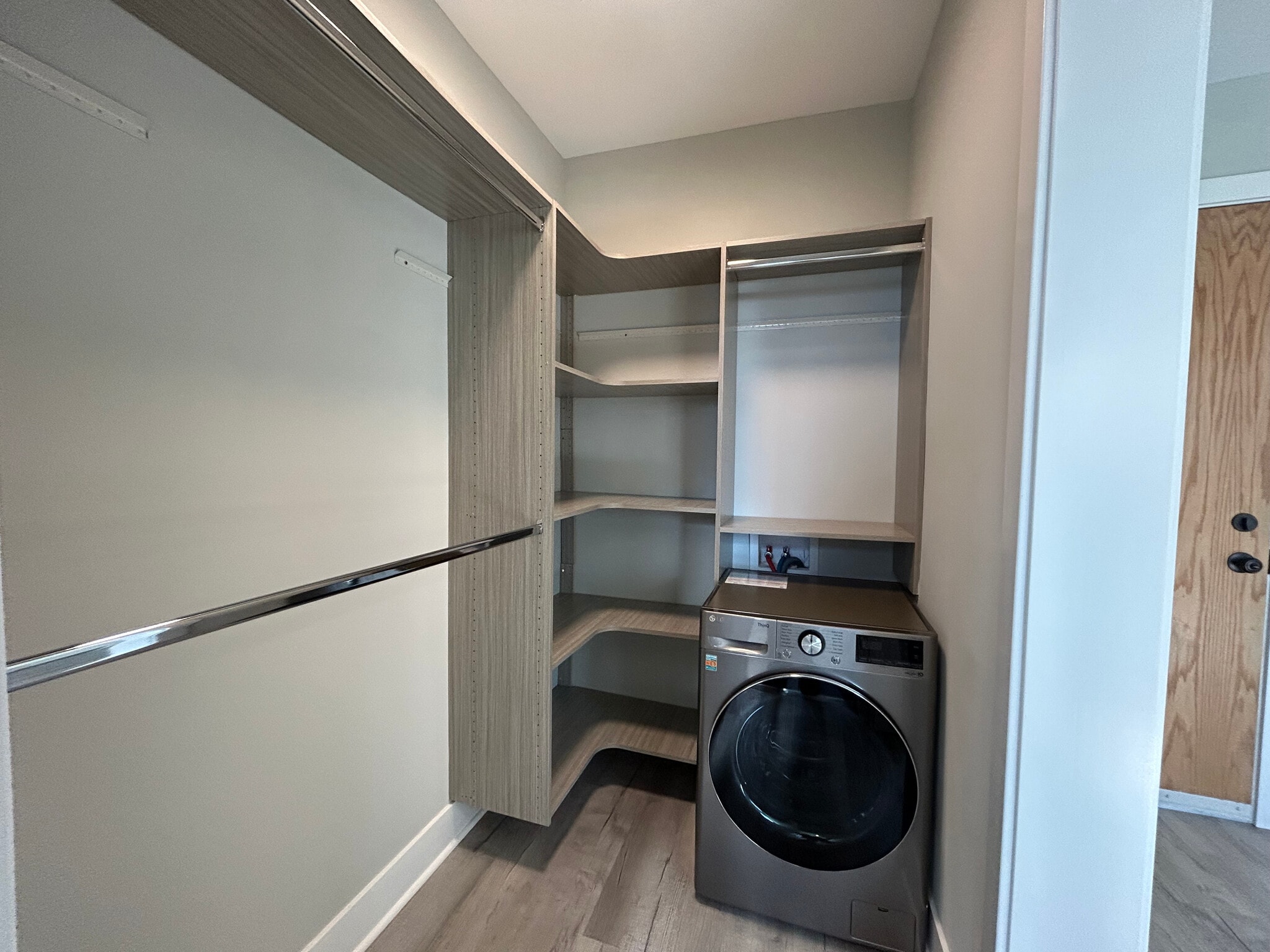 Building Photo - 372 Hazel Ave