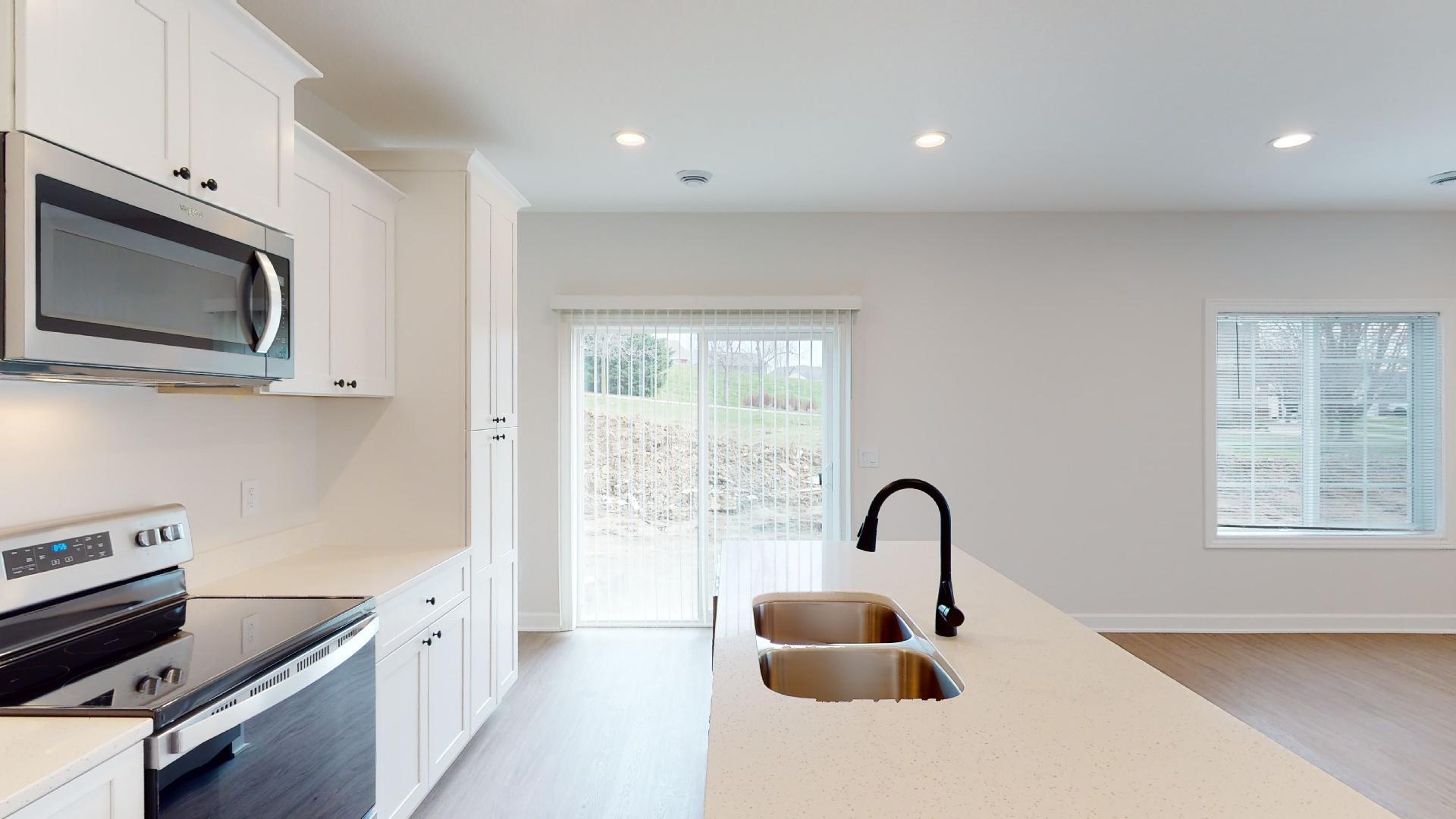 Building Photo - 827 Willow Pl