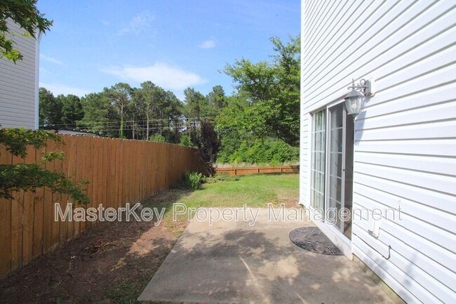 Building Photo - 3025 Bracey Pl