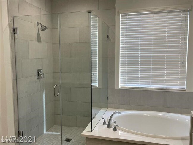 Building Photo - 6632 Rashelda Ct