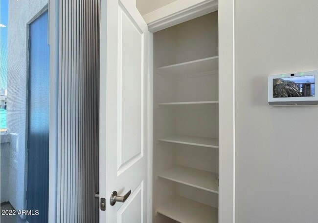 Building Photo - 6060 E Baseline Rd